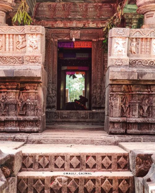 Karneshwar Temple, Sangameshwar, Ratnagiri, MaharashtraDnyaneshwar Gajmal @mauli_gajmal wrote :S