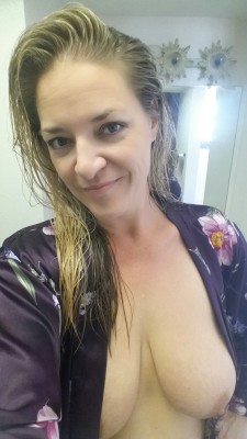 Moonbeam27:  Nothing Quite Like A Cold Shower After A Hot Hike! What A Beautiful