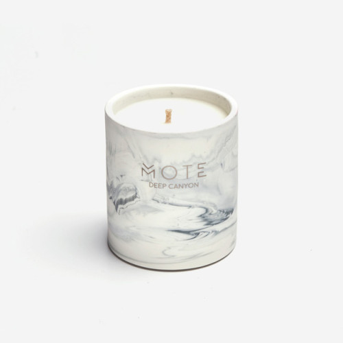 say hi to_ ‘Deep Canyon Candle’ by MOTE.Seoul | The Holiday Gift Guide | VIII. The Comtesse