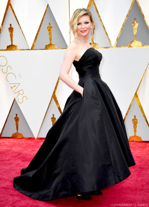 Kirsten Dunst in Dior Couture