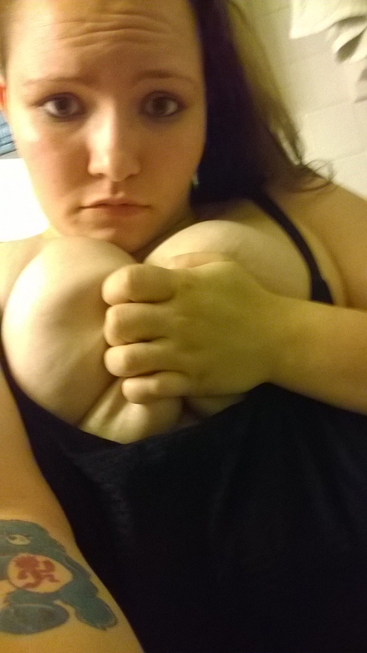 name-cannot-be-blank-blogggggg:  Just another photo set.. With some vids soon to