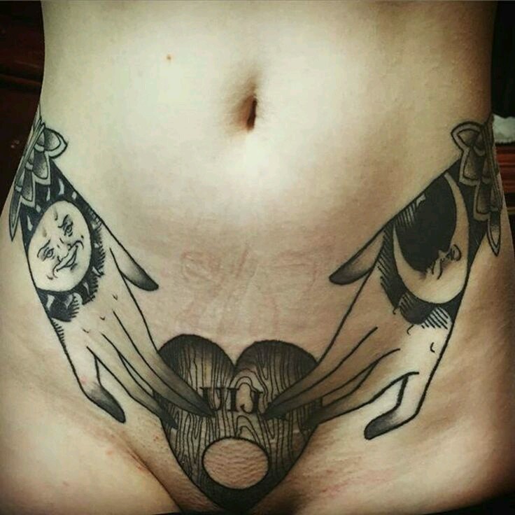 sexygirlandtatoo:  @sexygirlandtatoo