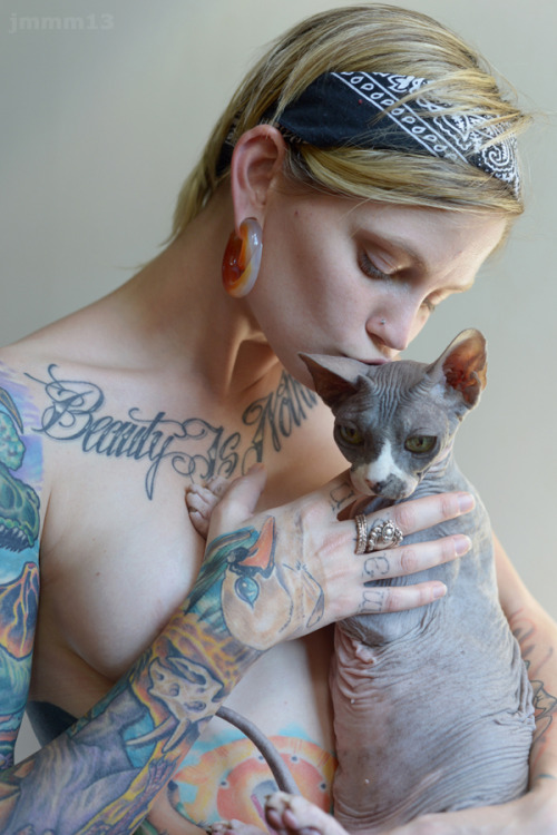 hardnipplesforever:  Mother Echidna. by jonmmmayhem. Photographing a fellow photographer (and her Pookie kittie) after about five years of waiting. Thank you, Chae. there are more pictures of Chae HERE