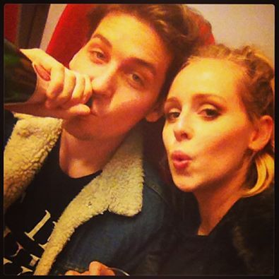 idontcareimjustinspired:  Smashing champers ont train #theduckhouse QUACK (x)