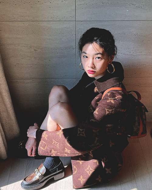 Porn akiema:Jung Ho Yeon for Louis Vuitton ♡ photos