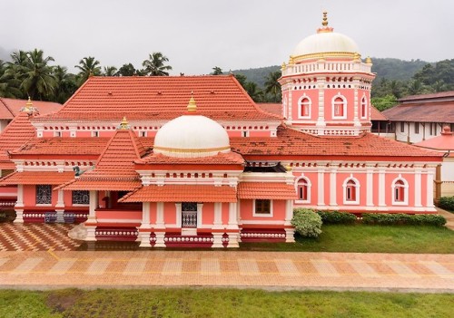 Nagesh Shiva temple, Goa