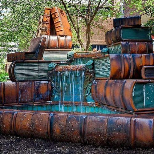 tiniwilson:  Good Morning!! I Love #art This #fountain is really cool!! #books #author #cincinnati #