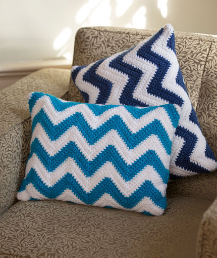 redheartyarns:  Chevron Pillow Pair Free Crochet Pattern in Red Heart With Love