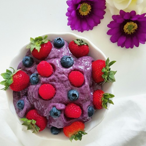 Good morning world! It&rsquo;s blueberry nanaicecream day! My myself this purple baby with 3 fro