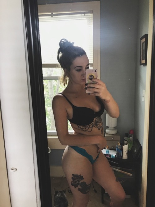 ohwerdsteph:  Feeling body positive lately