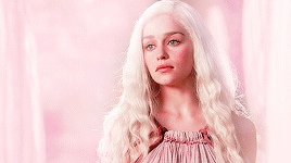 dreamofspring: COLOR PALETTE CHALLENGE › daenerys + #19  — asked by disneyprincessbuffyannesummers a