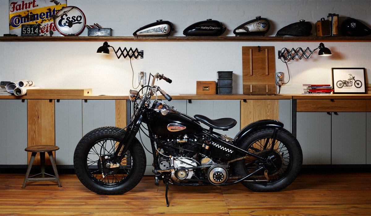 whiskeygrade:  Kraftrad: Black Knucklehead EL 1940