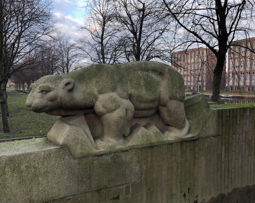 Erasmuspark polar bear, Amsterdam, Jan Trapman, 1932