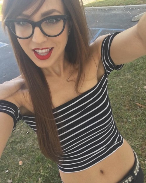 AngelaImages: 68Free sign-up: Yes.Looking for: MenLink to profile: HERE