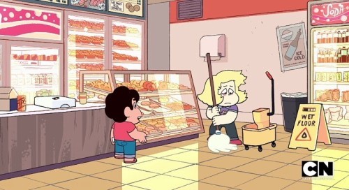captainsnoop: maxgilardi:  reggies:  thedisquartz:  Then  Now    This show is still