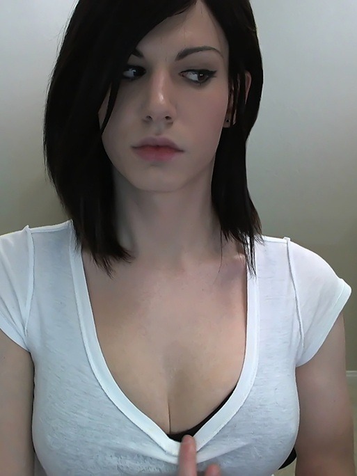 eviltattedmonkey:  One of the prettiest traps out there Kalindra Chan