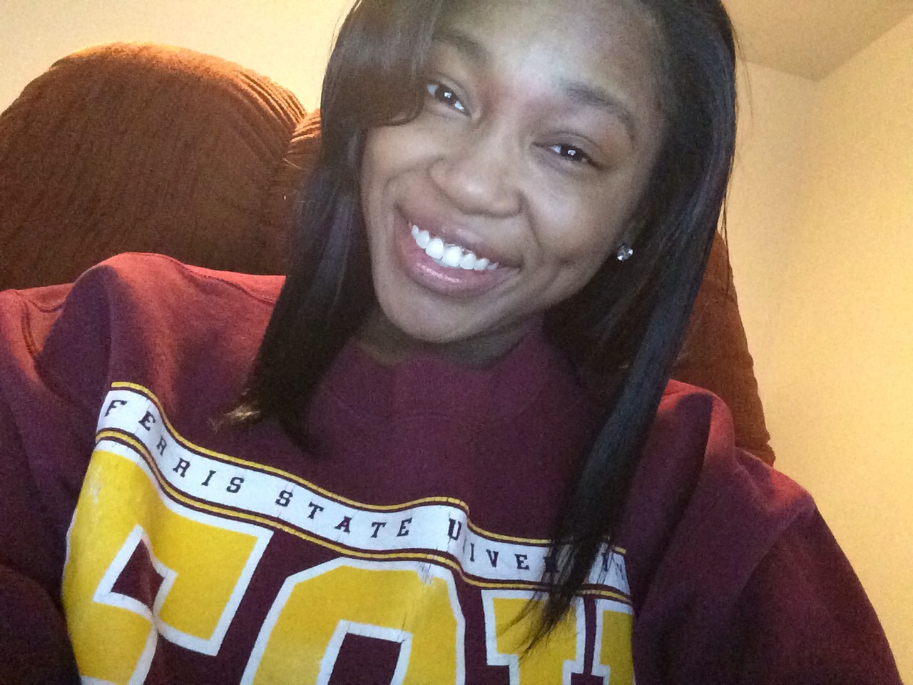 blackgirlsugar:  warholinmyheart: @blackgirlsugar  Selfie Time. 