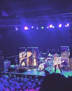 @dinosaurjr good to be immersed in the ocean of volume again, Riley Walker opened with audio fireworks as well, and a hilarious nod to the Medusa. Drummers take note @ryan.jewell is one to watch. Plus some mandatory @firstavenue observances ❤️GH...