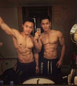 Viva!Asian hunks!