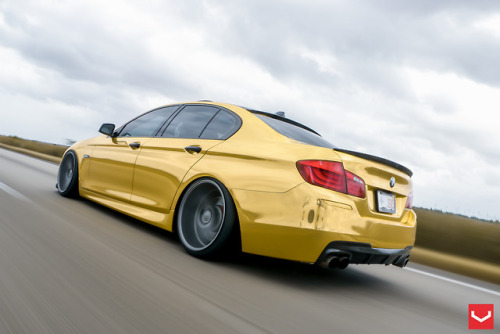 #TBT Lord McDonnell&rsquo;s Bagged BMW F10 x 20&quot; VFS-1vossenwheels.com/wheel/vf
