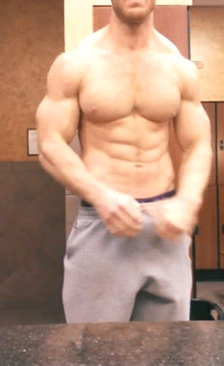 livinglifewithderek:  http://tinyurl.com/mkaglul 