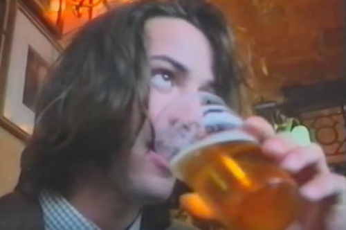 brianeno: i would and probably will kill all of you for these pics of keanu in a pub