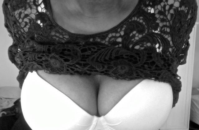 precipice-of-euphoria:  some boobs 