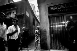 dolm:  Italy. Liguria region. Town of Genoa. 1962. Bruno Barbey.