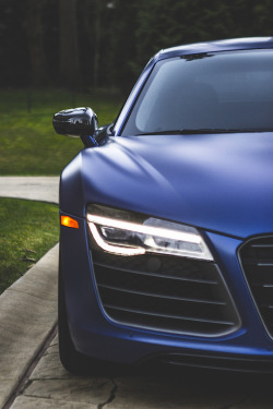 thelavishsociety:  Audi R8 V10 by Cullen Cheung | LVSH