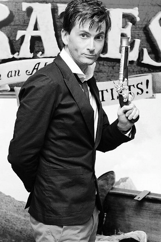 tennantstaycout:  David Tennant’s dimples. 