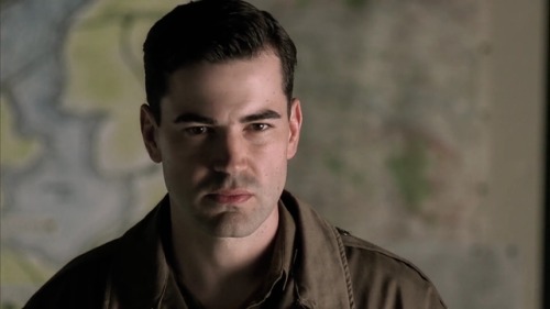 spockvarietyhour:Ron Livingston as Lewis Nixon in Band of Brothers