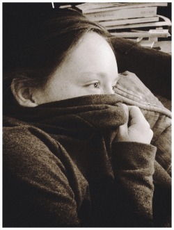 creativerehab:  Hattie watching Kitchen Nightmares.