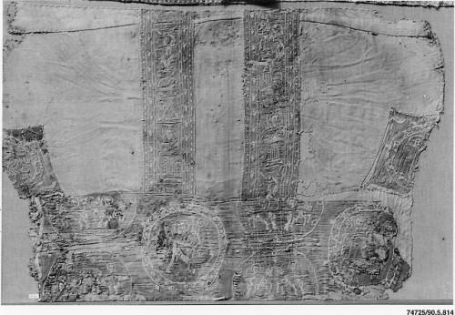 Fragment, Islamic ArtMedium: Wool, linen; plain weave, tapestry weaveGift of George F. Baker, 1890Me