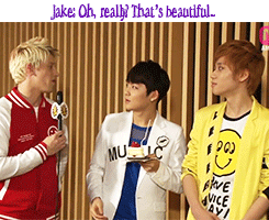  Niel gave Ricky his heart for his b’day… Niel, I want the same present o____o