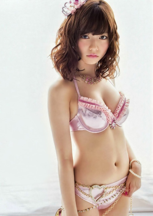 Akubi Girl
