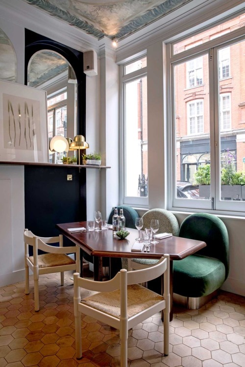 madabout-travel-design: Henrietta Hotel, 14/15 Henrietta St - Covent Garden - London Owned by the co