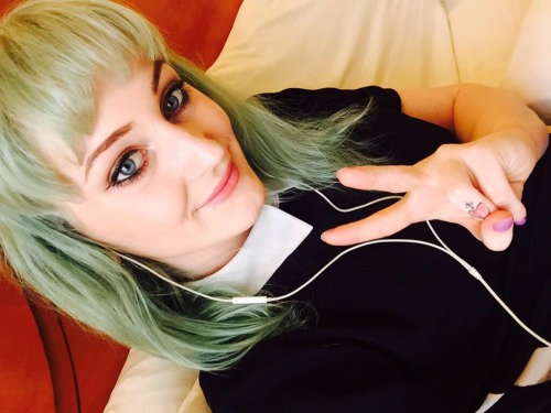 cdlittler:  pillarsofvotary:  Naomi Marie Skye++++  Yummy 