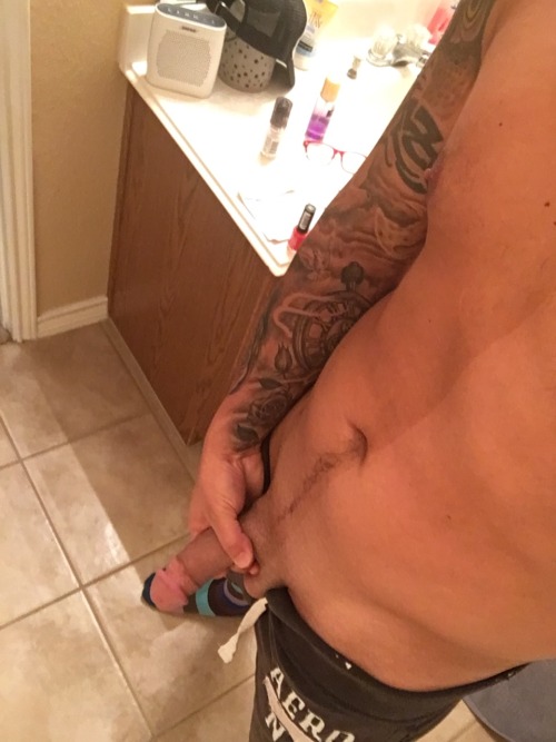 princessplugs:  jackandallison2:  We love y'alls blog!! Here’s a little something for you two… cum check ours out @c-xxx-m  Sexy stuff @c-xxx-m!  Thanks for sharing with us!!!  Fuck me.  (_☀_)