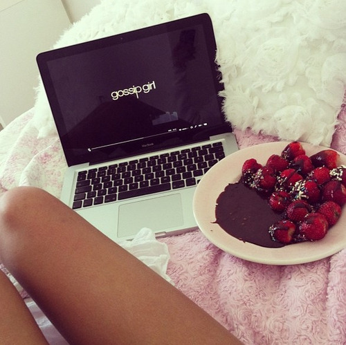 rosyjardin:  daisiella:  roseila:  rosy—love:  u-ncovering:  not rosy, not rosier,