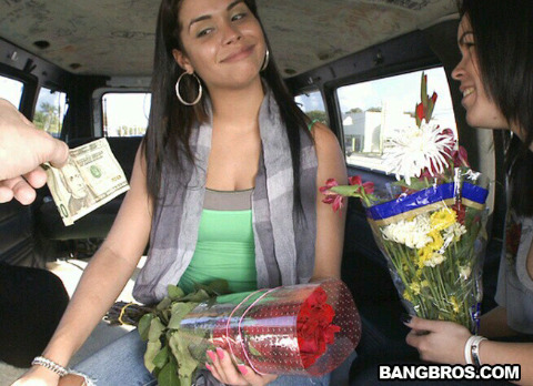 chapiadoradepuertorico:  Jessikita la nena blow blow