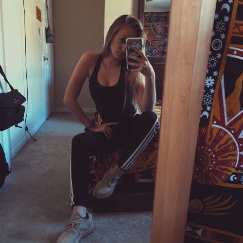 taysap:  yzy 