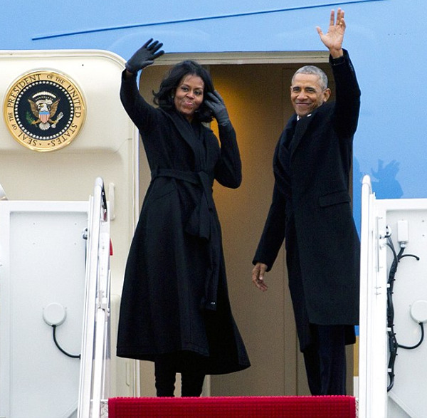 lebritanyarmor:  chanpears:  accras:President Obama with First Lady Michelle Obama