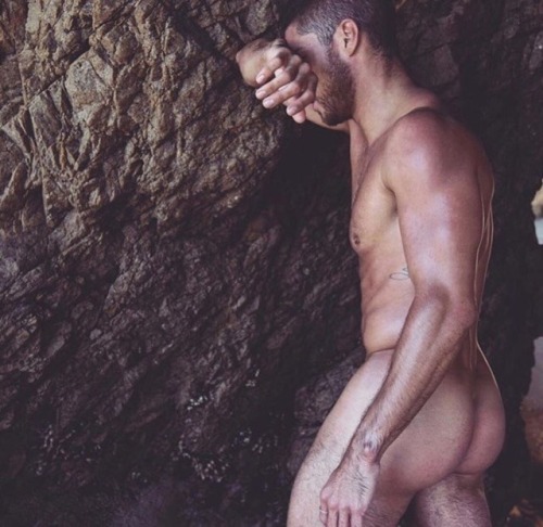 Hot Hunks & Big Bubble Butts 2.0