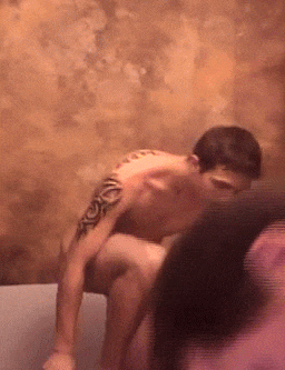 ridiculouslygifted:  Big dressing-room flopper 