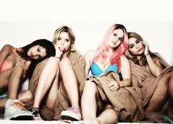 co-captain-blog:  Spring Breakers , forever bitches 