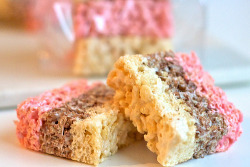 foodtolivewith:  Neapolitan Rice Krispie Treats   