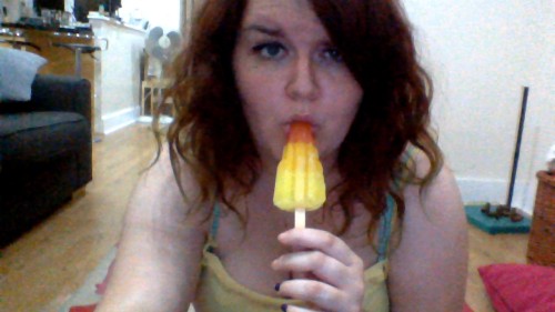 eelslut: me: *eats rocket lolly* me: do you think mulder calls his dick a space rocket me: all of my