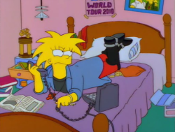 mrsimpsonweb:  ¡Maggie, necesito el teléfono!,