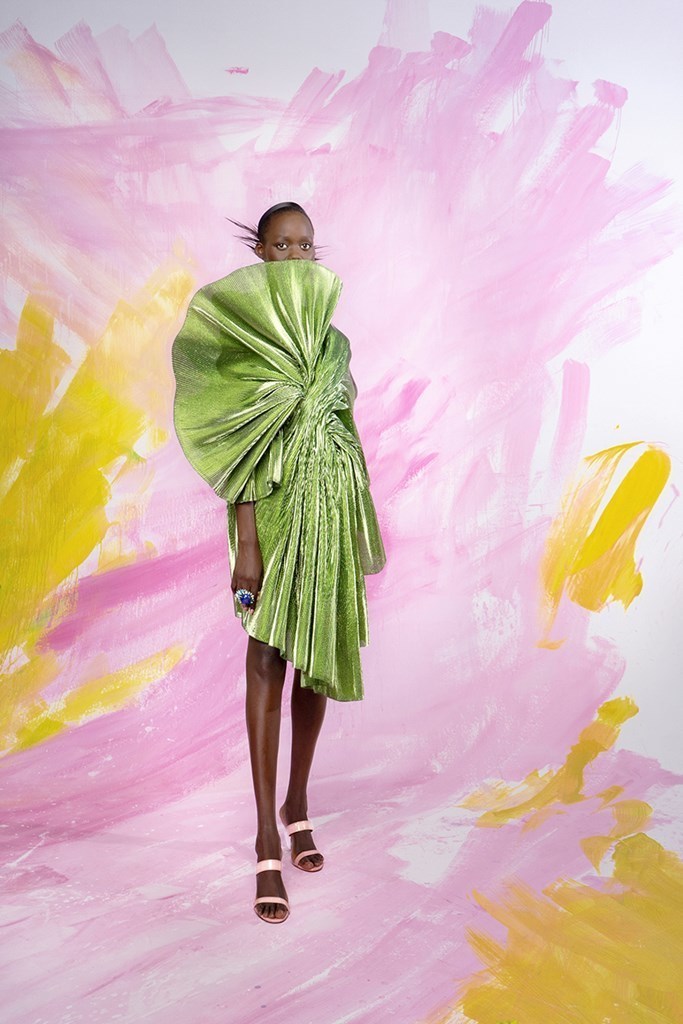 fashiondailymag:
“HALPERN
SPRING 2021 FASHION #brigitteseguracurator @fashiondailymag.
(ph imaxtree)
”