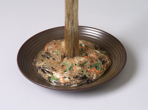 martinekenblog:  Hyper-Realistic Resin Sculptures of Dangling Korean Noodles Artist Seung Yul Oh recreates common Korean noodle dishes, but with a spectacular twist. Using synthetic resin, a pair of chopsticks float 12-feet-high, with dangling noodles